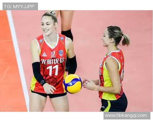 国外知名足球明星转战女排赛场展现全新运动魅力与风采